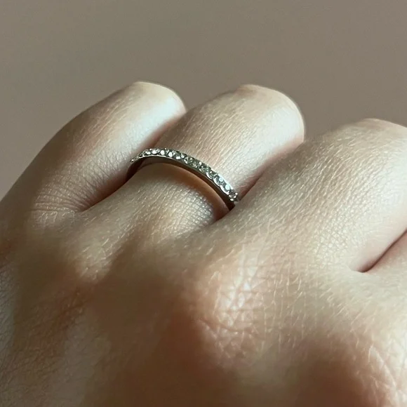 💍 Size 7 Sterling Silver Cubic Zirconia Ring 💍 - Picture 3 of 5